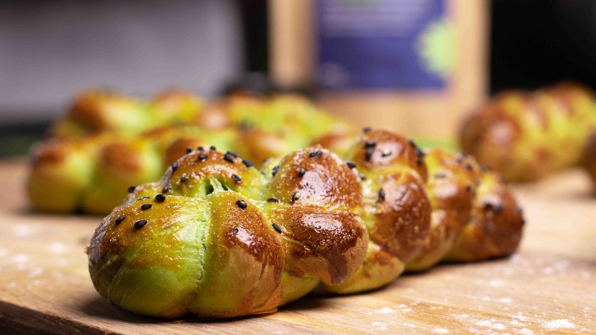 Süsser Matcha-Hefezopf - Yago Matcha